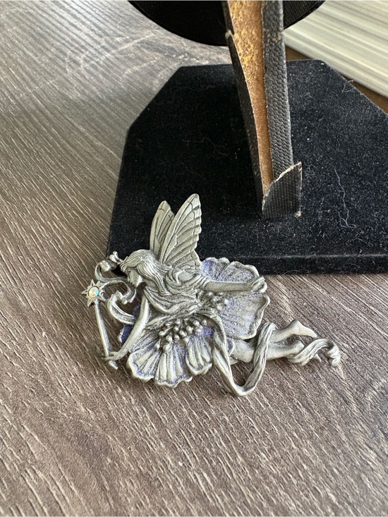 JJ Jonette Jewelry - 1980’s JJ Jonette Fairy Pewter  Fairy Flower Brooch Pin